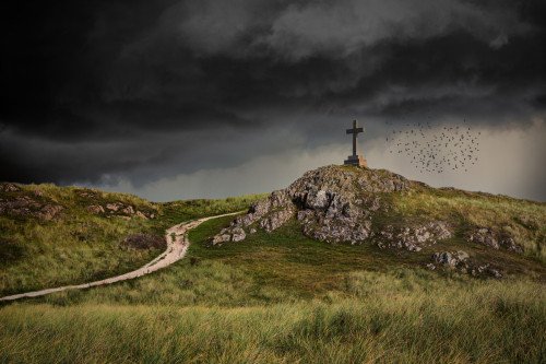 anglesey-wales-stone-cross-ynys-llanddwyn-stormy-sky